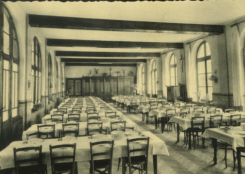 Institut St-Charles - Réfectoire